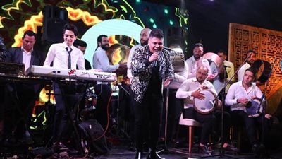 ليلة فنية للمطرب عمر كمال مع 