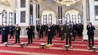 صلاة الجمعة في مسجد المشير.. كلام صور