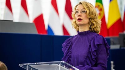 وزيرة فنلندية: تقدمنا بطلب الانضمام إلى حلف الناتو 