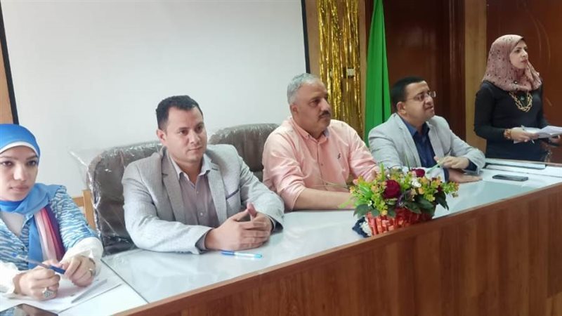 جانب من اللقاء بالشباب