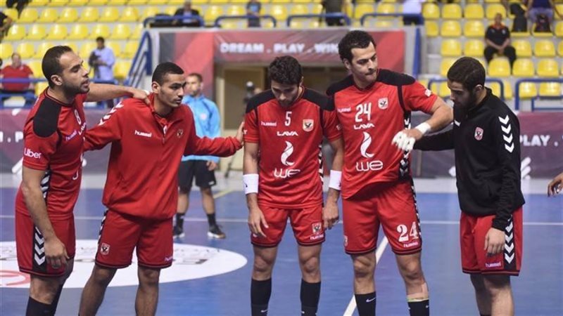 يد رجال الاهلي