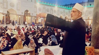 وكيل الأزهر: زيادة دعوات الإفطار الجماعي للطلاب الوافدين إلى 1500 دعوة