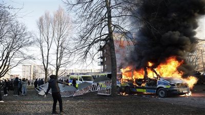 السويد.. استمرار الاحتجاجات في مدينة مالمو عقب إحراق متطرف دانماركي للقرآن