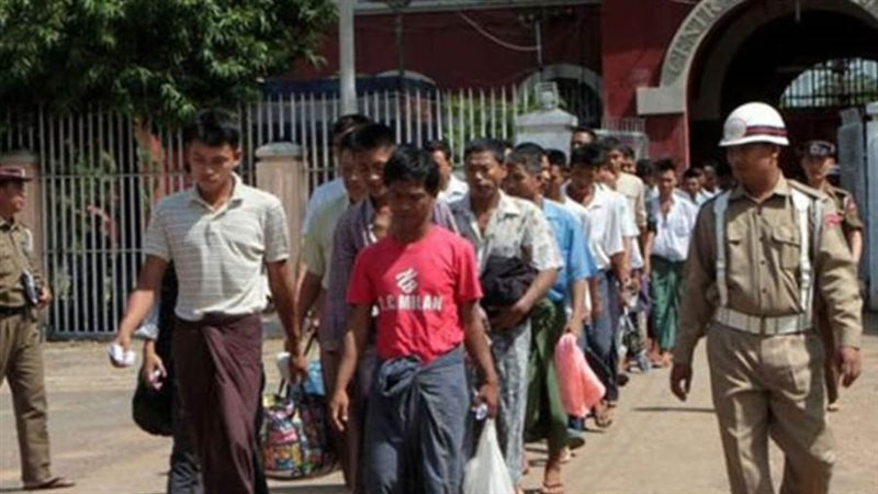 إطلاق سراح سجناء