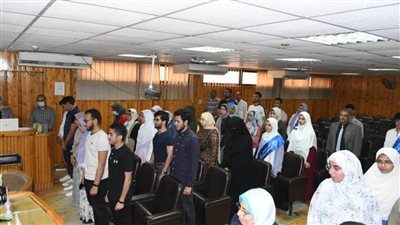 رئيس جامعة قناة السويس يشهد حفل تكريم الفائزين بمسابقة حفظ سورة البقرة 