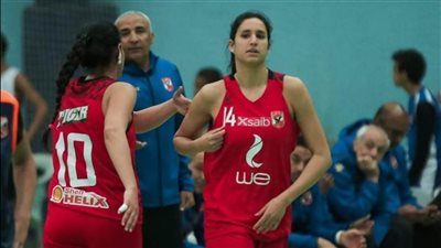 الأهلي يتمسك ببقاء طارق خيري مديرًا فنيًا لسلة سيدات الأحمر