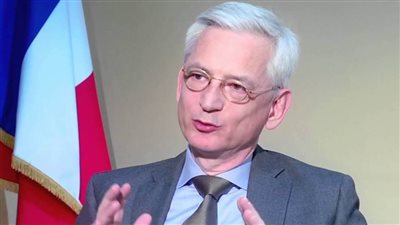 سفير فرنسا بالقاهرة: العلاقات بين الرئيسين السيسي وماكرون 