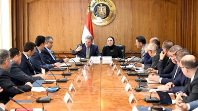 نيفين جامع: نستهدف إيجاد وسيلة نقل آمنة وحضارية تعمل بالطاقة النظيفة