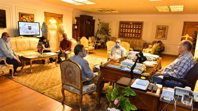 محافظ أسيوط يشدد على سرعة إنهاء إجراءات تقنين أراضي أملاك الدولة