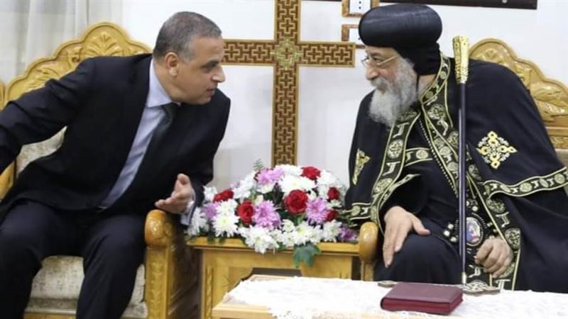 جانب من التهنئة