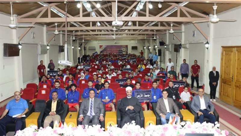 شباب الجامعات المشارك