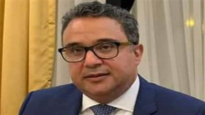 سفير مصر في فيينا يشارك في قداس عيد القيامة المجيد