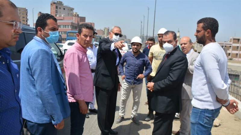 جانب من متابعة الأعمال