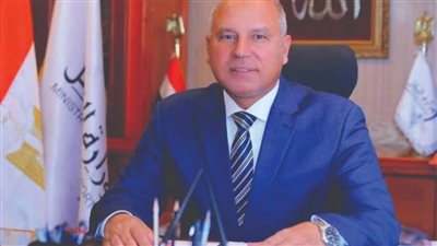 وزير النقل يتفقد مشروع الخط الأول للقطار السريع