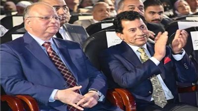 وزير الرياضة ومحافظ القاهرة يشهدان حفل توزيع جوائز نهائيات دورات الكرة الخماسية الرمضانية