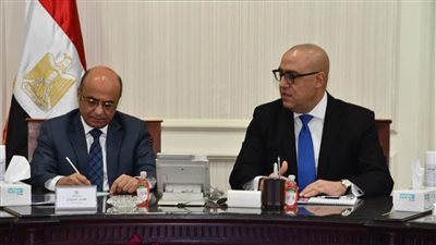وزيرا الإسكان والعدل ومسؤولو البنك المركزي يبحثون تيسير إجراءات التمويل العقاري