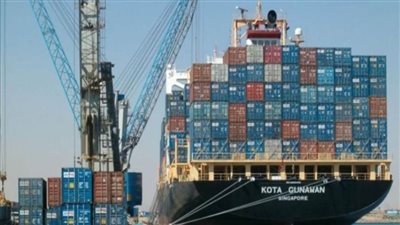 19 سفينة إجمالي الحركة الملاحية بموانئ بورسعيد