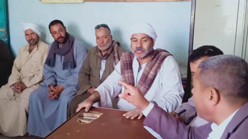 رئيس اهناسيا يتابع