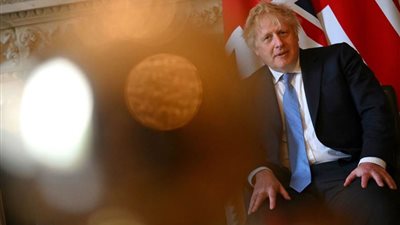 جونسون: قرار تبادل الأسيرين البريطانيين لدى روسيا متروك لكييف