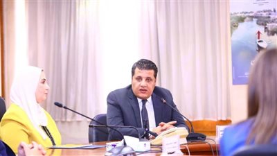 وزيرة التضامن تشهد توقيع صناع الخير وإي فاينانس بروتوكول تعاون لتطوير وتأهيل قرية الفارسية بالأقصر