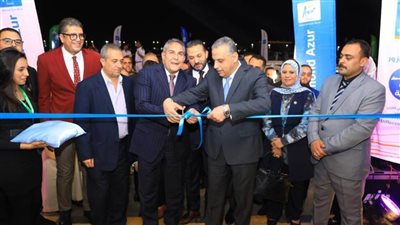 محافظ سوهاج يفتتح فندق 