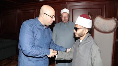   محافظ بني سويف يكرم 