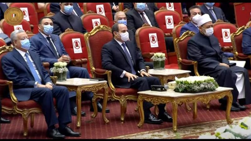 الرئيس السيسي اثناء