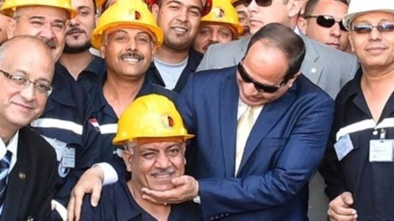 الرئيس السيسي وعمال