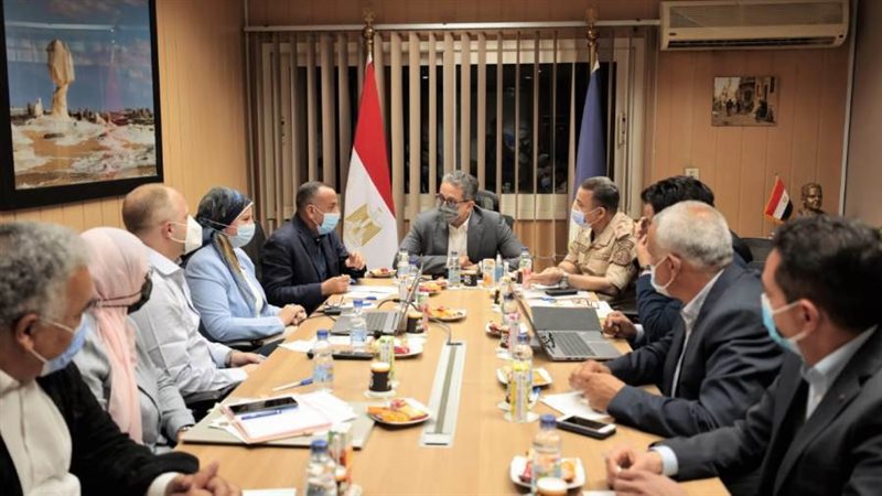 وزير السياحة والآثار