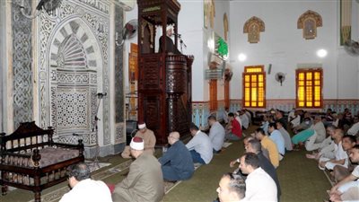 محافظ بني سويف يؤدي صلاة الجمعة الأخيرة من شهر رمضان المبارك 