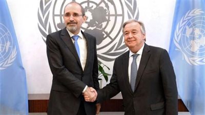 الصفدي يبحث مع جوتيريش جهود إنهاء التوتر في المسجد الأقصى