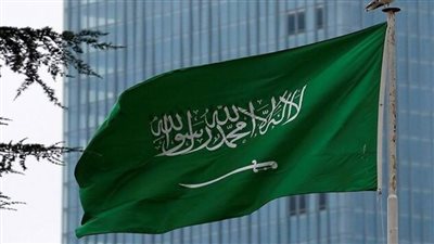 السعودية.. القبض على أجانب اعتدوا لفظيا على سيدة ومرافقيها بساحة المسجد النبوي