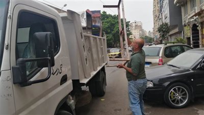 محافظ الإسكندرية يشدد على ردع المخالفين والتواصل الدائم مع المواطنين