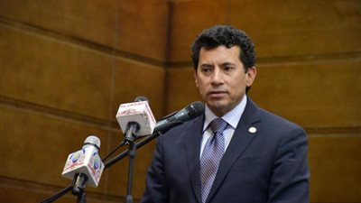 وزير الشباب يوجه بتكثيف الأنشطة ورفع درجة الاستعداد بمراكز الشباب