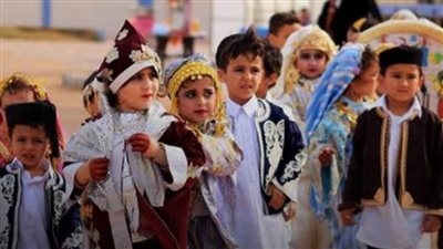 الليبيون يتمسكون بتقاليد عيد الفطر رغم الأزمة السياسية والاقتصادية