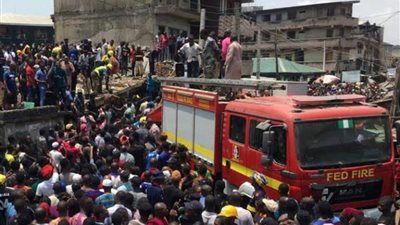 مقتل 5 أشخاص بانهيار مبنى في مدينة لاجوس النيجيرية