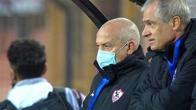 نجم الأهلي السابق معروض على الزمالك 