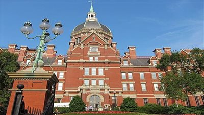 جونز هوبكنز: إصابات كورونا حول العالم تتجاوز الـ516 مليونا