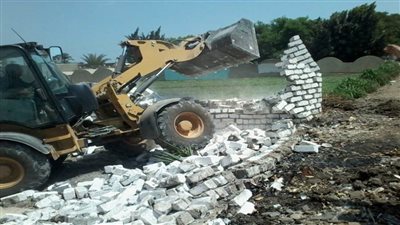 محافظ الغربية: إزالة 14 حالة تعد على الأراضي الزراعية بمدن المحافظة    