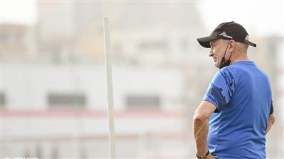 فيريرا يجتمع بلاعبي الزمالك