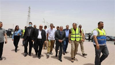 محافظ المنيا يشهد التشغيل التجريبي لمصنع القناة  وبدء موسم توريد بنجر السكر