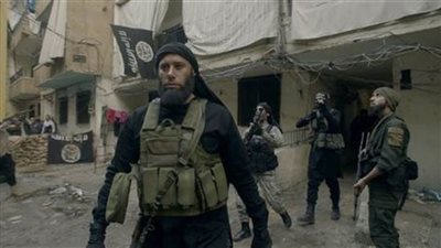 شاهد أحمد السعدني يتدرب على الرماية في كواليس 