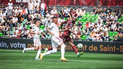 ميتز يفوز على ليون 3-2 في الدوري الفرنسي لكرة القدم