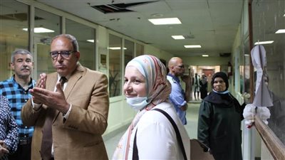 عميد طب بني سويف يتفقد أعمال التطوير بالمستشفيات