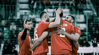 طائرة رجال الأهلي يقصون شريط البطولة الإفريقية بالفوز علي القليبى التونسى بثلاثة أشواط نظيفة 