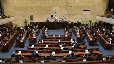 حكومة بينيت تنجو من تصويت حجب الثقة 