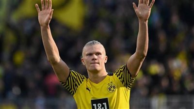 هالاند وقميص مانشستر سيتي الأعلى أجرًا في البريميرليج