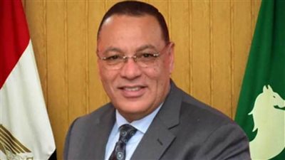 محافظ الشرقية يشيد بدور