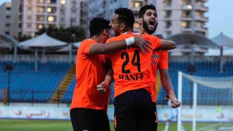 احتفال لاعبي فاركو