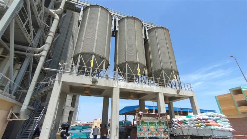 اقبال كبير من الفلاحين